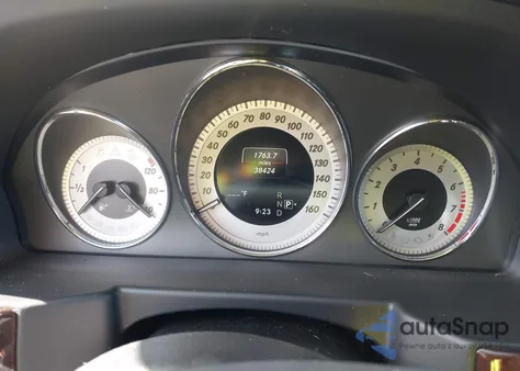 2015 Mercedes-Benz Glk 350 4Matic z USA, uszkodzony, nr VIN WDCGG8JB8FG344498